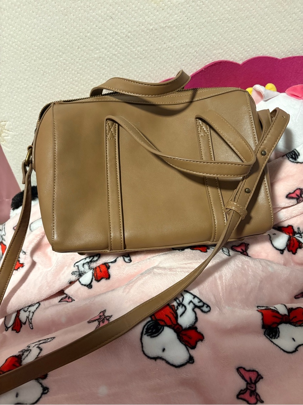 Classic Tan Leather Crossbody Bag